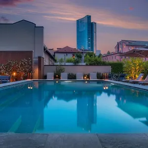 Crowne Plaza City By Ihg מלון