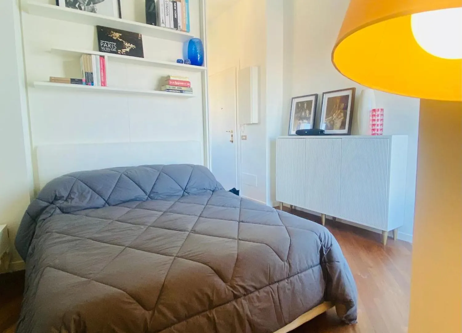 Charming Attico Vista Duomo Apartment Milan