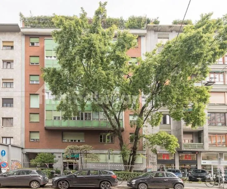 Charming Attico Vista Duomo Apartment Milan